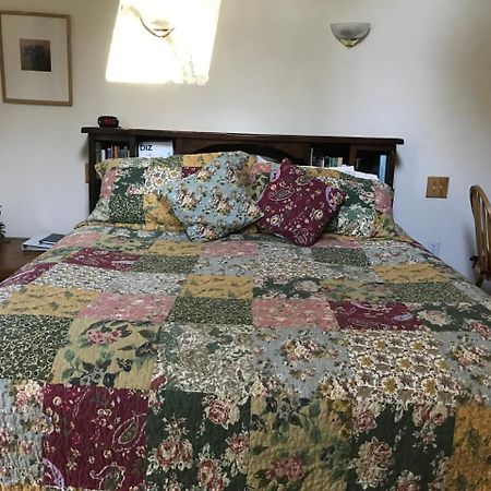 Backyard Garden Oasis Bed & Breakfast Middletown Bagian luar foto