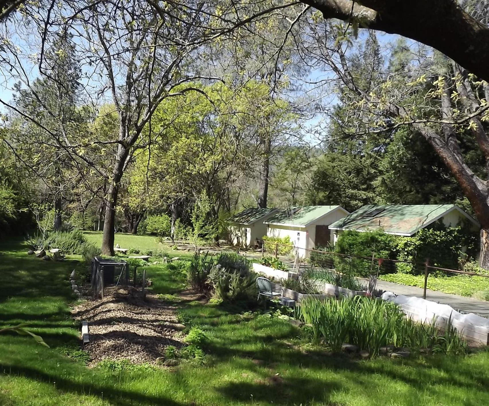 Backyard Garden Oasis Bed & Breakfast Middletown Bagian luar foto